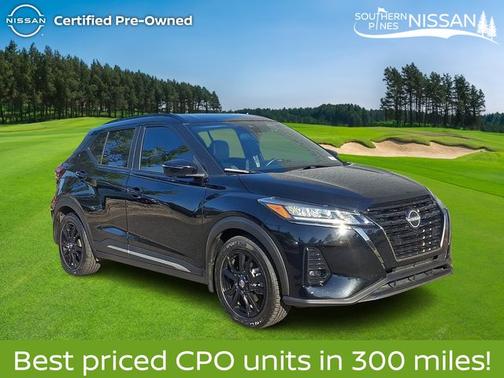 Super Black 2023 Nissan Kicks SR