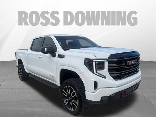 Summit White 2025 GMC Sierra 1500 AT4