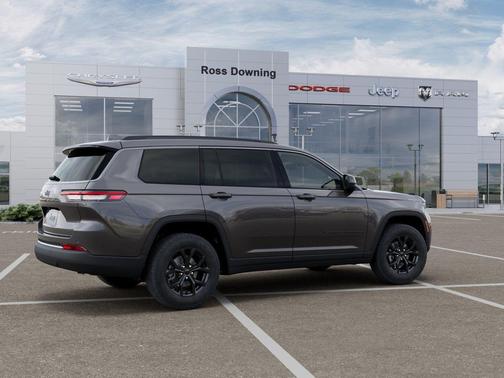 Baltic Gray Metallic Clearcoat 2026 Jeep Grand Cherokee L Altitude