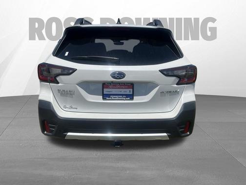 Crystal White Pearl 2022 Subaru Outback Limited