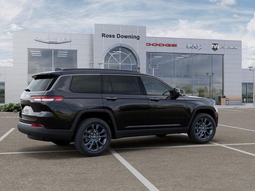 Diamond Black Crystal Pearlcoat 2026 Jeep Grand Cherokee Limited
