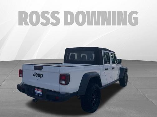 2022 Jeep Gladiator Sport