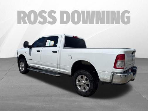 Bright White Clearcoat 2024 RAM 2500 Big Horn Crew Cab 4x4 6'4' Box