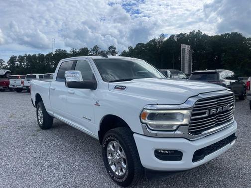 Bright White Clearcoat 2024 RAM 2500 Laramie Crew Cab 4x4 6'4' Box