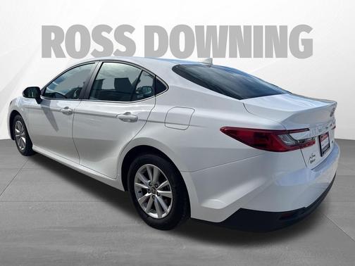 Ice Cap 2025 Toyota Camry LE