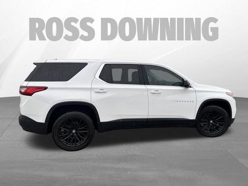 Summit White 2021 Chevrolet Traverse LS