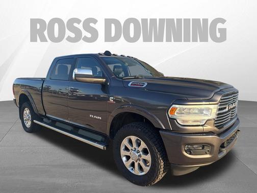 Granite Crystal Metallic Clearcoat 2019 RAM 2500 Laramie Crew Cab 4x4 6'4' Box