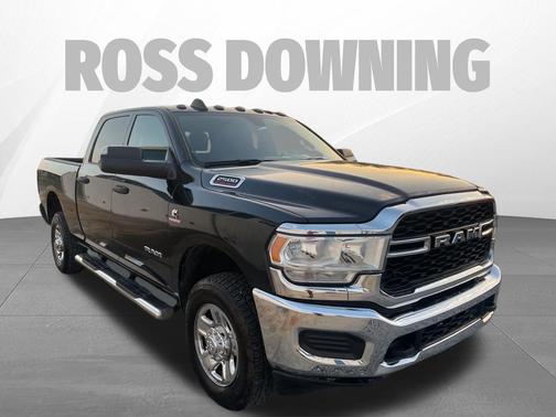 2022 RAM 2500 Tradesman Crew Cab 4x4 6'4' Box
