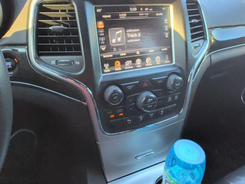Bright White Clearcoat 2015 Jeep Grand Cherokee High Altitude