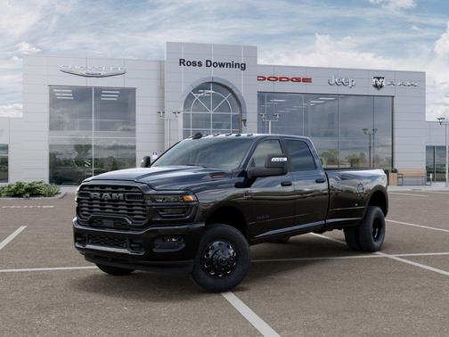 Diamond Black Crystal Pearlcoat 2026 RAM 3500 Big Horn Crew Cab 4x4 8' Box