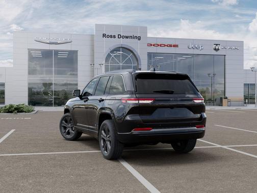 High Gloss Black 2027 Jeep Grand Cherokee Limited