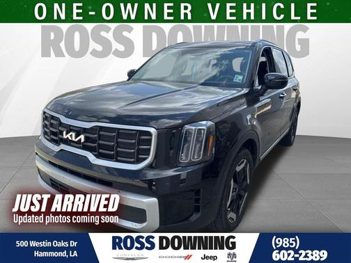 Ebony Black 2025 Kia Telluride S