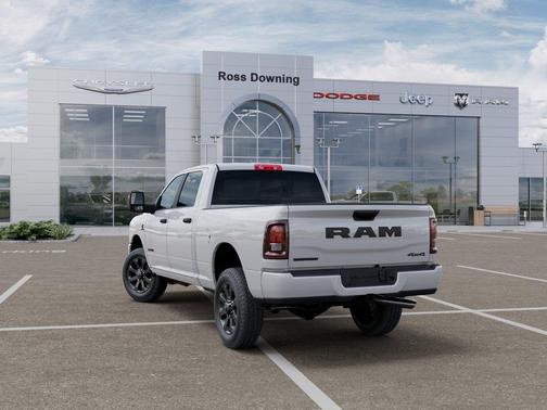 Bright White Clearcoat 2026 RAM 2500 Big Horn Crew Cab 4x4 6'4' Box