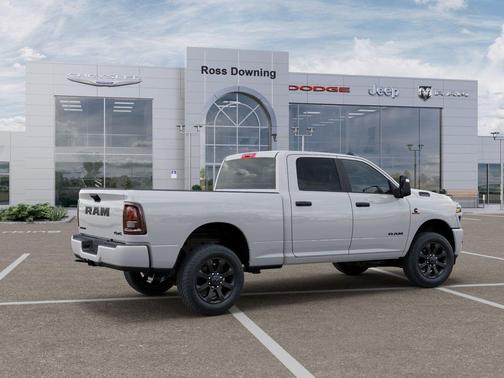 Bright White Clearcoat 2026 RAM 2500 Big Horn Crew Cab 4x4 6'4' Box