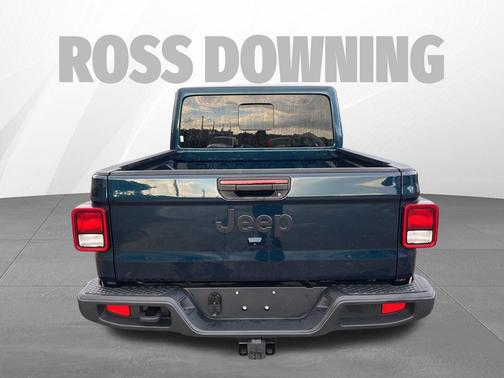 2025 Jeep Gladiator Nighthawk