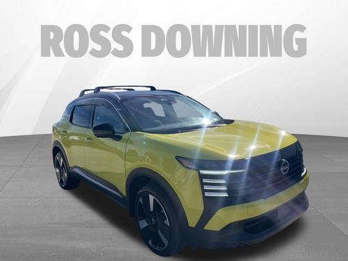 2025 Nissan Kicks SR