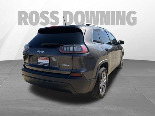 Granite Crystal Metallic Clearcoat 2019 Jeep Cherokee Latitude Plus