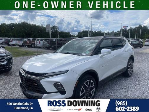 Iridescent Pearl Tricoat 2023 Chevrolet Blazer RS