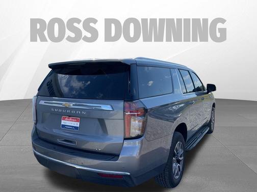 2022 Chevrolet Suburban LT