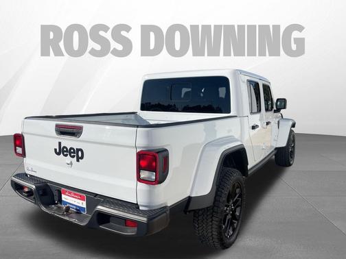 2025 Jeep Gladiator Nighthawk