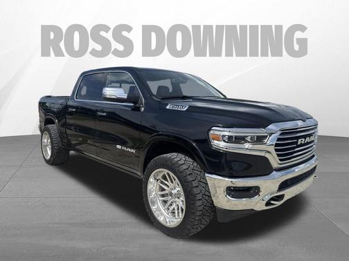 Diamond Black Crystal Pearlcoat 2020 RAM 1500 Longhorn