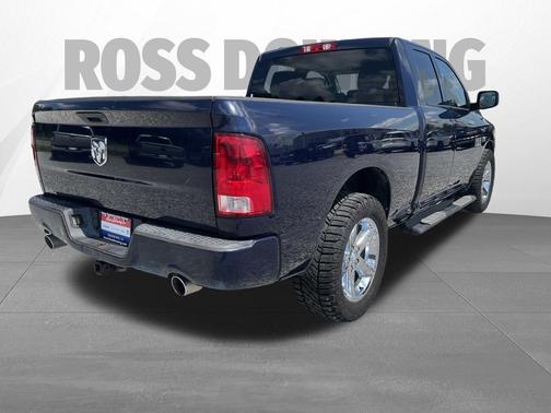 True Blue Pearlcoat 2013 RAM 1500 Tradesman/Express