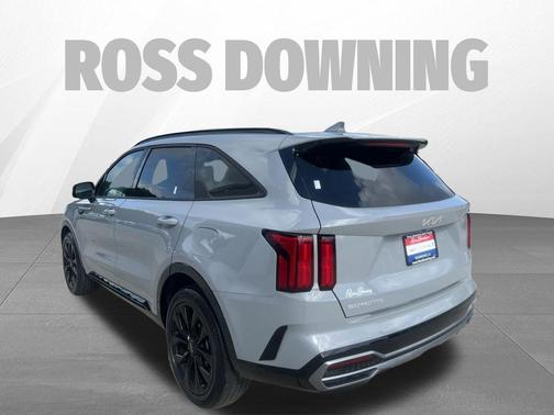 Wolf Gray 2023 Kia Sorento SX