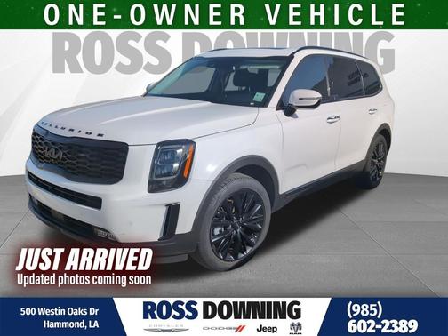 Glacial White Pearl 2022 Kia Telluride SX