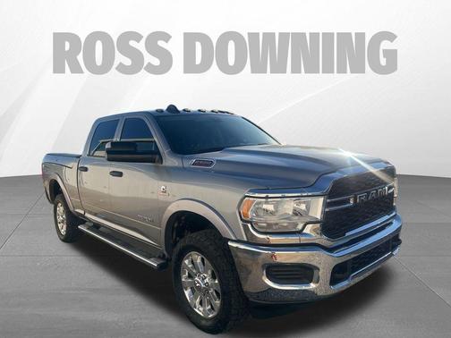 2020 RAM 2500 Tradesman Crew Cab 4X4 6'4' Box