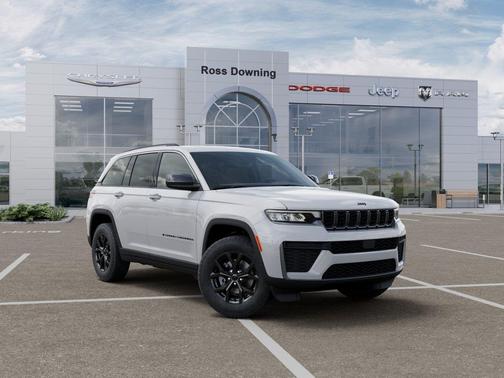 Bright White Clearcoat 2026 Jeep Grand Cherokee Altitude