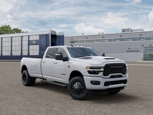 Bright White Clearcoat 2026 RAM 3500 Laramie Crew Cab 4x4 8' Box