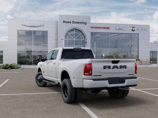 Bright White Clearcoat 2026 RAM 3500 Laramie Crew Cab 4x4 8' Box