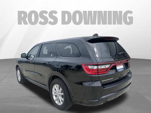 DB Black Crystal Clearcoat 2026 Dodge Durango GT RWD