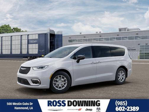 Bright White Clearcoat 2026 Chrysler Pacifica L