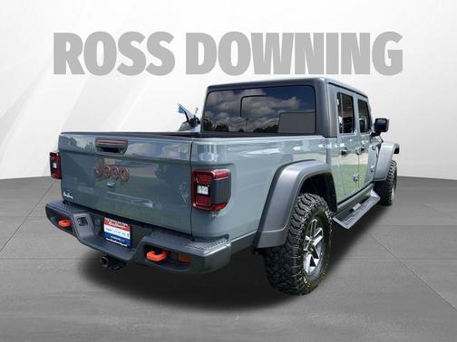 Anvil Clear Coat 2024 Jeep Gladiator Mojave