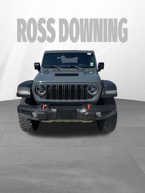 Anvil Clear Coat 2024 Jeep Gladiator Mojave