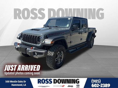 Anvil Clear Coat 2024 Jeep Gladiator Mojave
