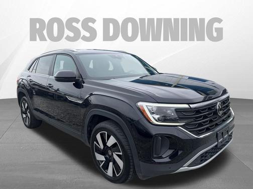 Deep Black Pearl 2025 Volkswagen Atlas Cross Sport 2.0T SE w/Technology