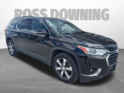 Mosaic Black Metallic 2019 Chevrolet Traverse LT Leather