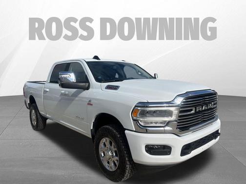 Bright White Clearcoat 2025 RAM 3500 Laramie Crew Cab 4x4 8' Box