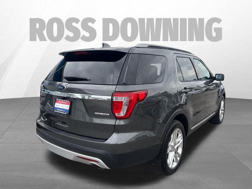 Gray 2016 Ford Explorer XLT