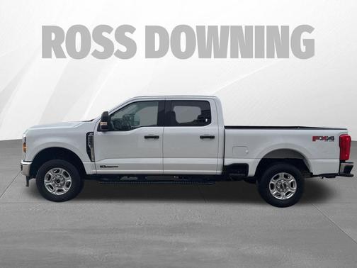 Oxford White 2025 Ford F-250 XLT