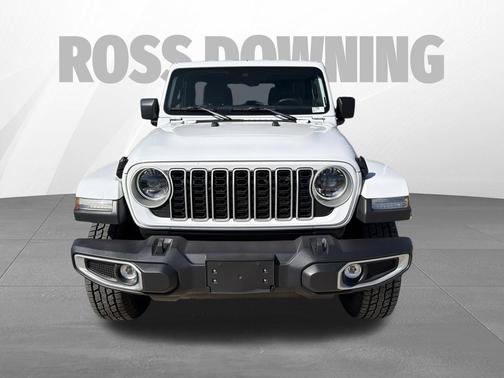 Bright White Clearcoat 2025 Jeep Wrangler 4-Door Sahara 4x4
