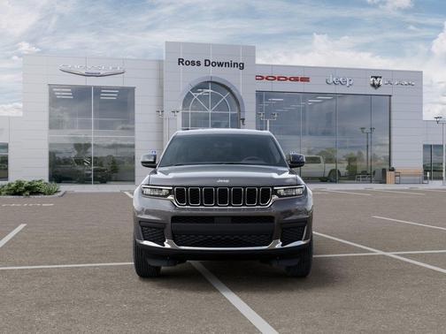 Baltic Gray Metallic Clearcoat 2026 Jeep Grand Cherokee L Laredo