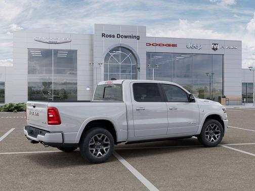 Bright White Clearcoat 2026 RAM 1500 Laramie