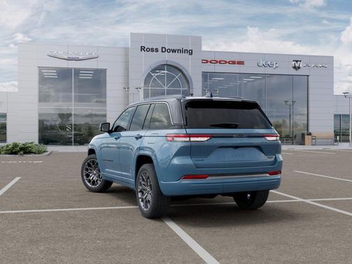 2026 Jeep Grand Cherokee Summit