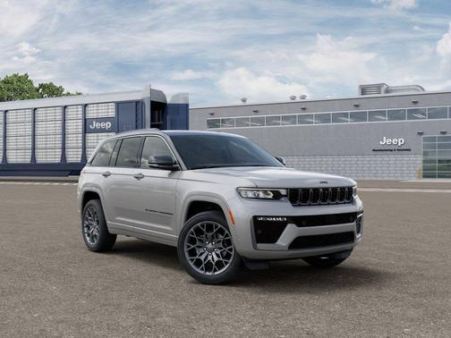 silver zynith 2026 Jeep Grand Cherokee Summit