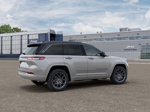 silver zynith 2026 Jeep Grand Cherokee Summit