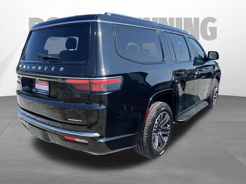 Diamond Black Crystal Pearlcoat 2024 Jeep Wagoneer Series II 4x2