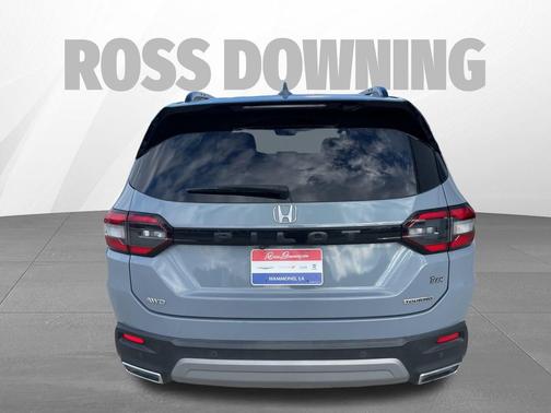 2024 Honda Pilot Touring 8-Passenger